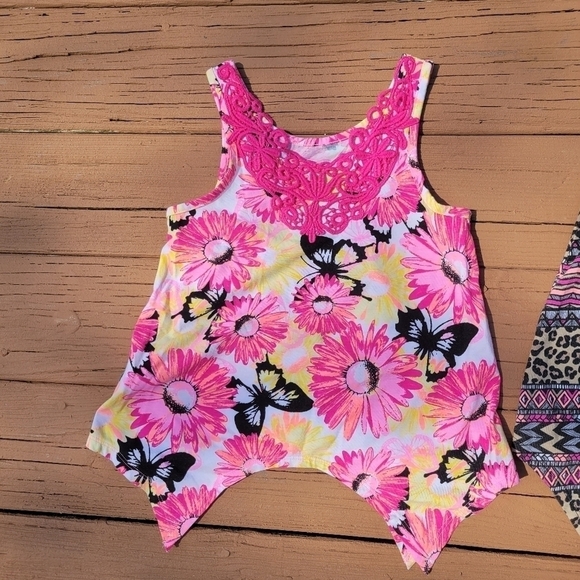 3/$15 Faded Glory Shark Bite Racerback Tanks… - Picture 3 of 14